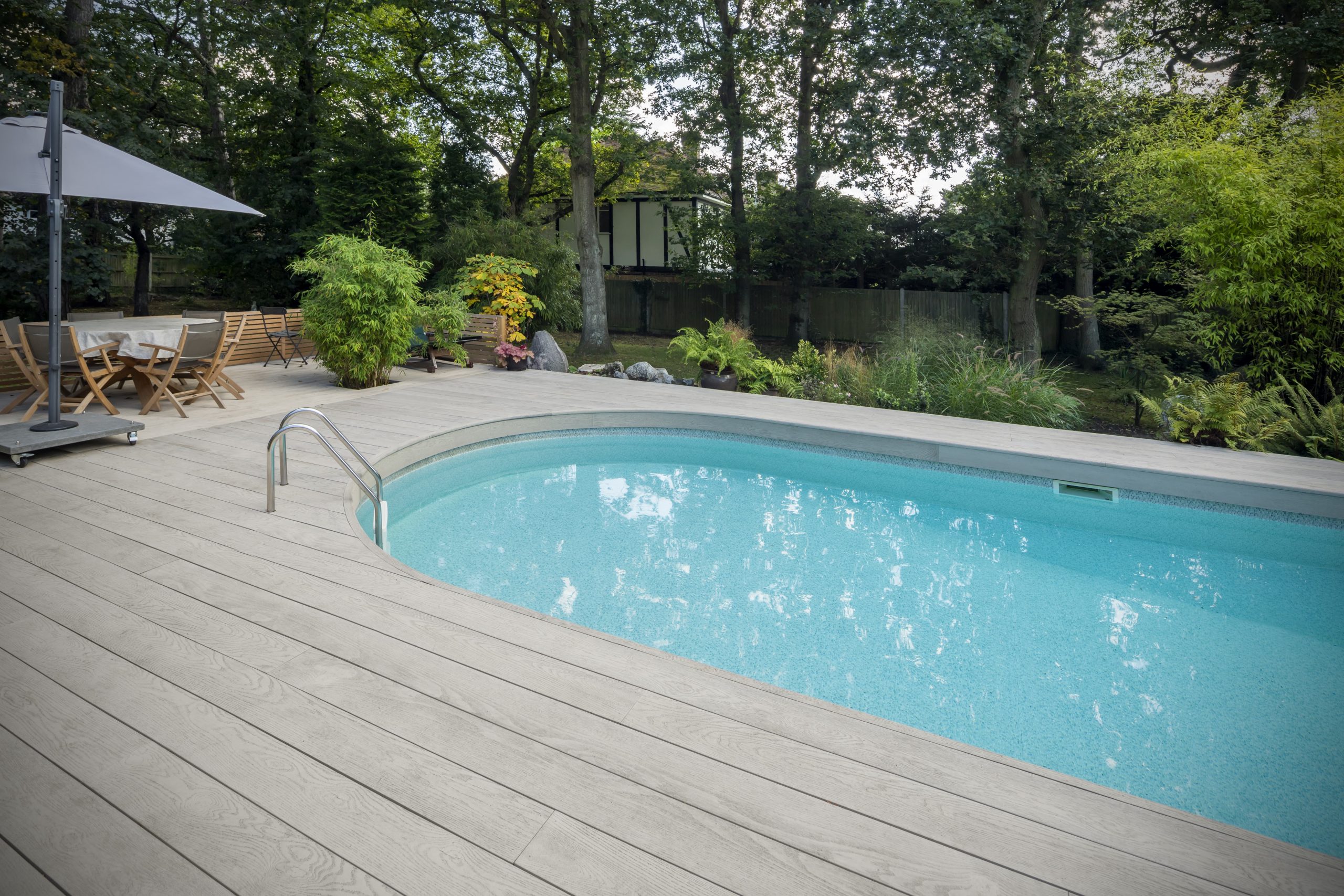 Refreshing Poolside: A Composite Decking Transformation
