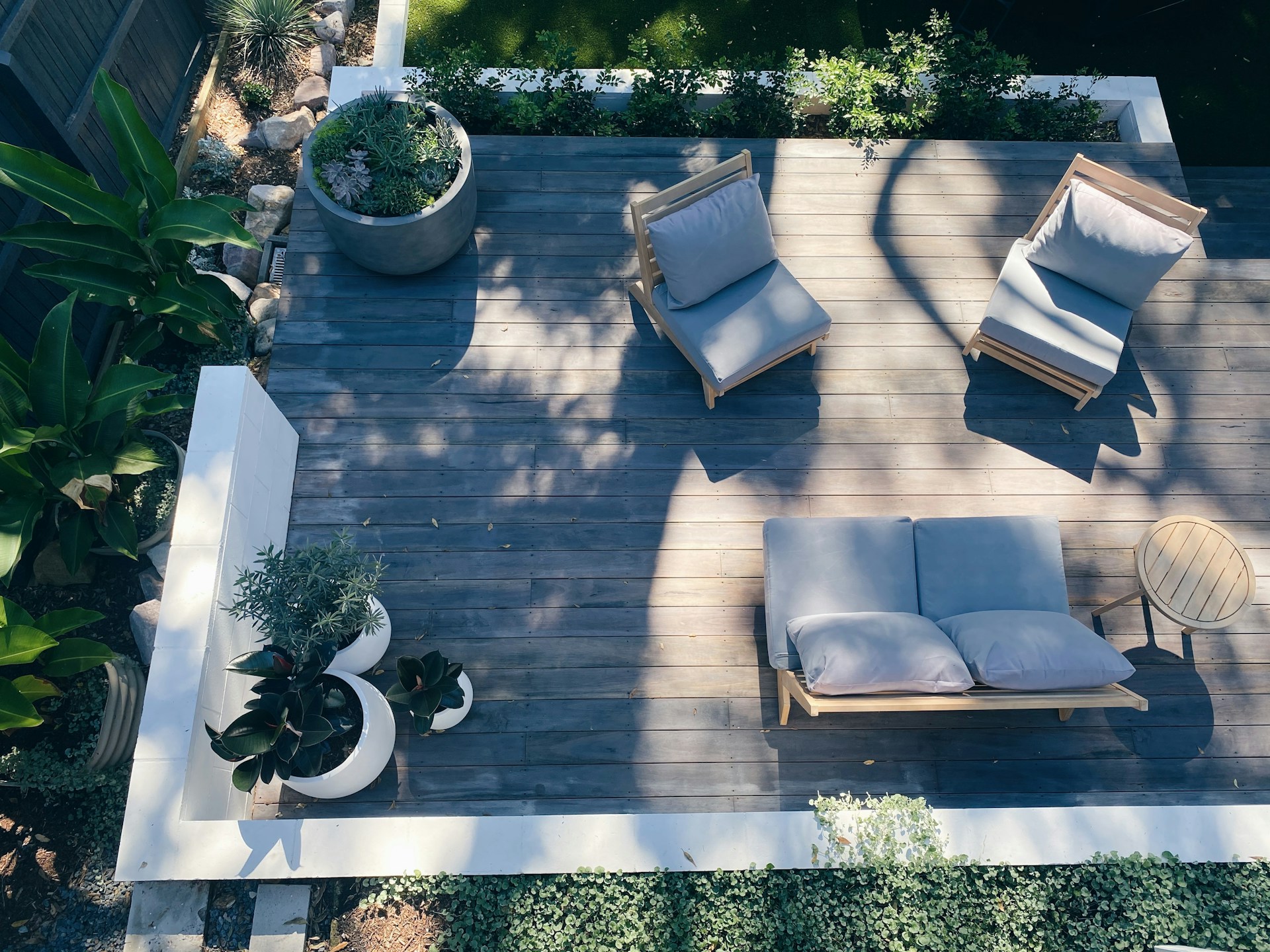 Composite Decking Solutions: Enhancing London’s Sustainability